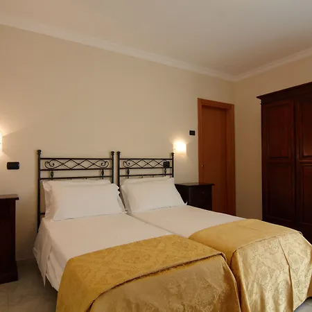 San Pietro Hotel 4*
