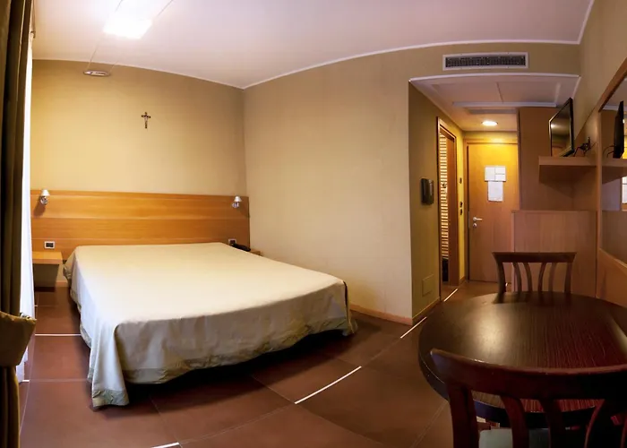 San Pietro 4* سان جيوفاني روتوندو